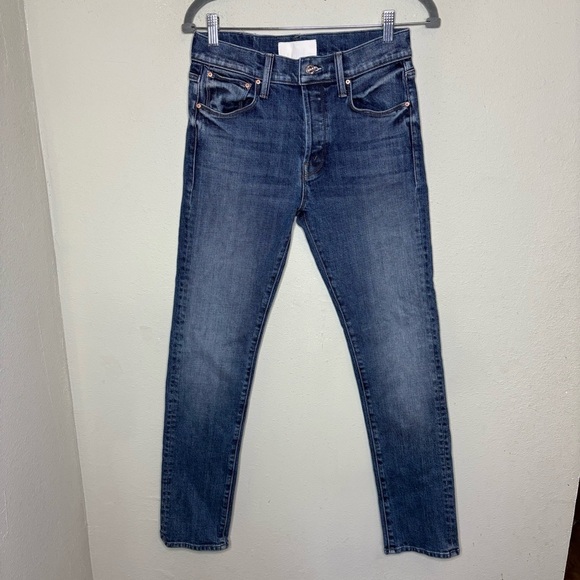 MOTHER Denim - MOTHER The Proper Blue Straight Jeans with Classic Denim Wash (Truce)